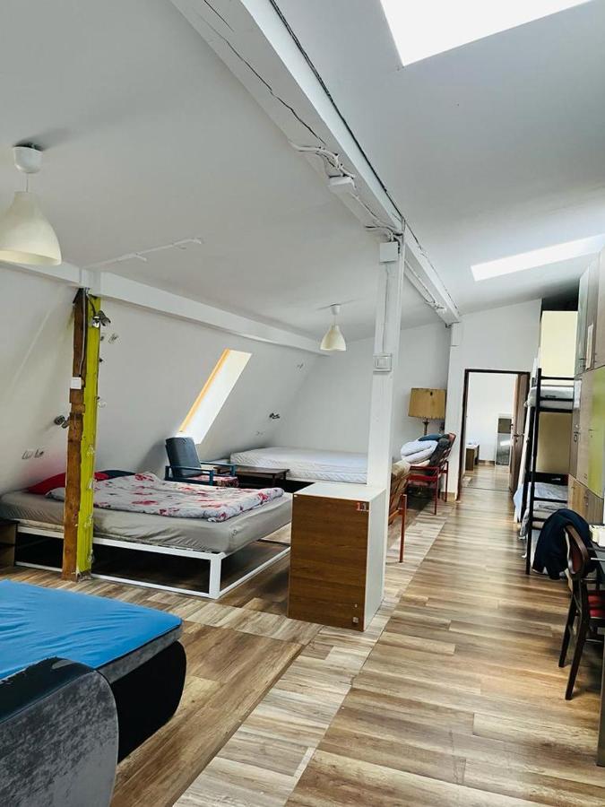 Zen Hostel Cluj Napoca Bagian luar foto