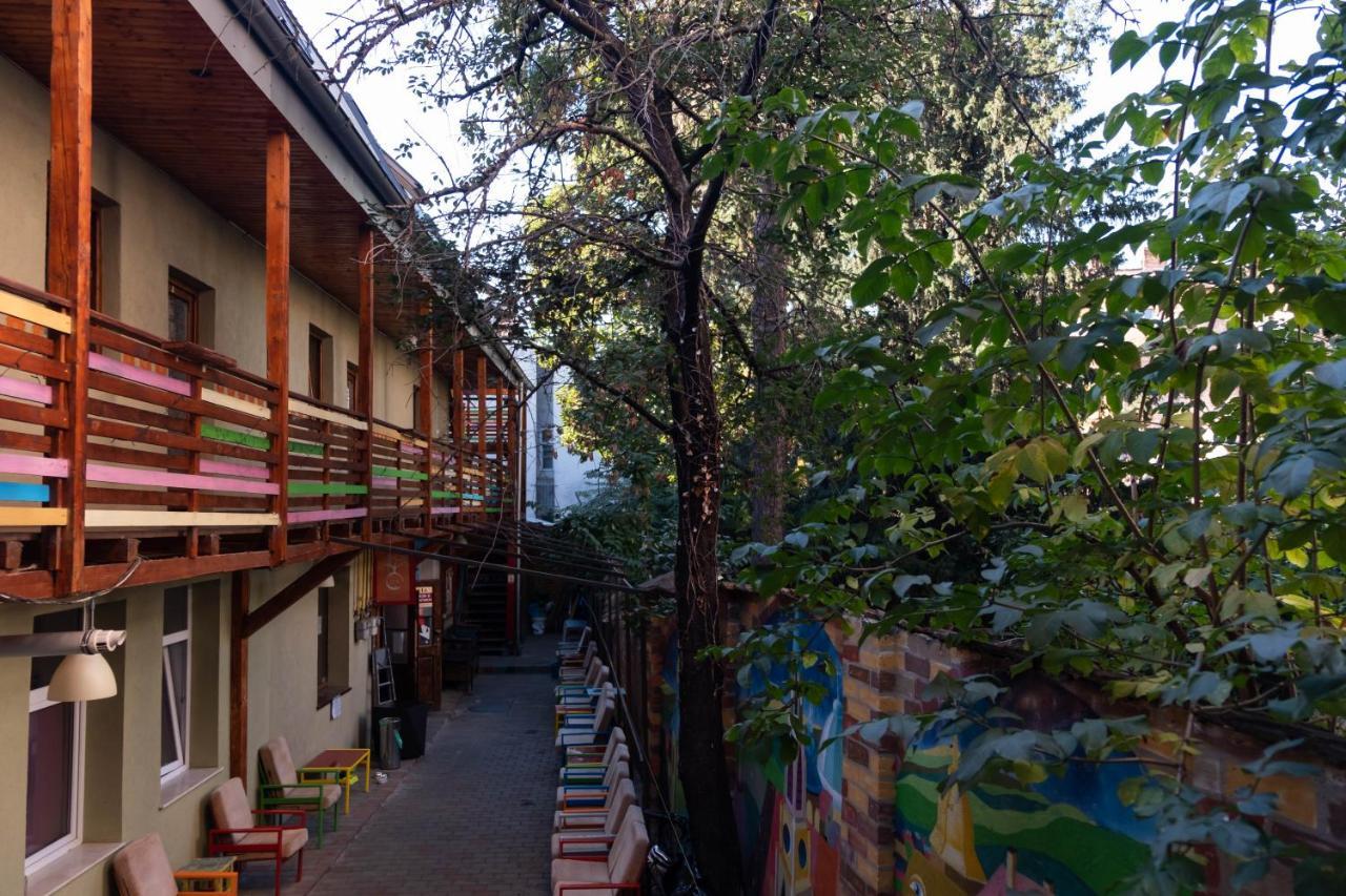 Zen Hostel Cluj Napoca Bagian luar foto